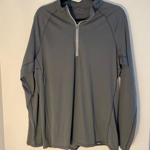 Patagonia Capilene Baselayer quarter-zip